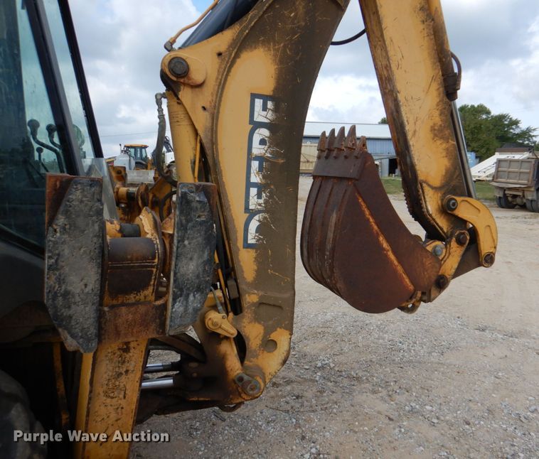 image for item IR9171 2001 John Deere 310SG  backhoe