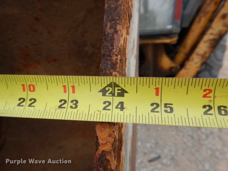 image for item IR9171 2001 John Deere 310SG  backhoe