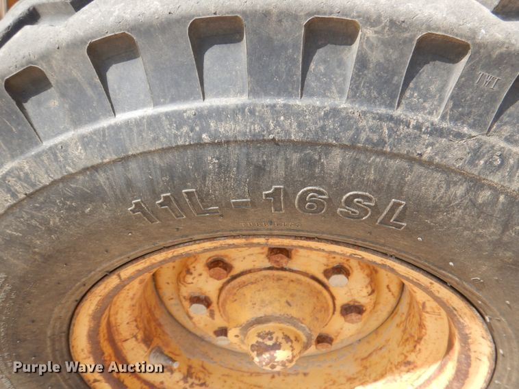 image for item IR9171 2001 John Deere 310SG  backhoe