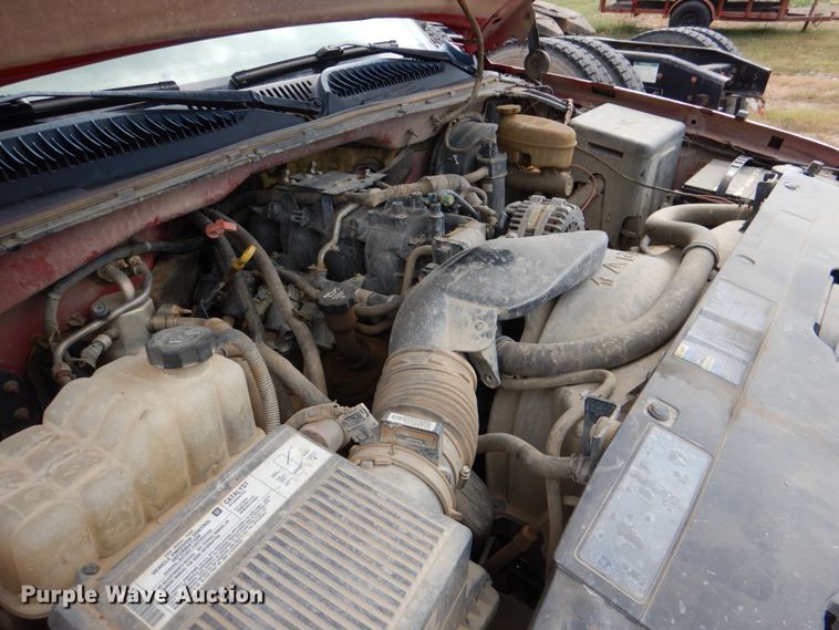 image for item IR9172 2004 Chevrolet Silverado 1500  Ext. Cab pickup truck