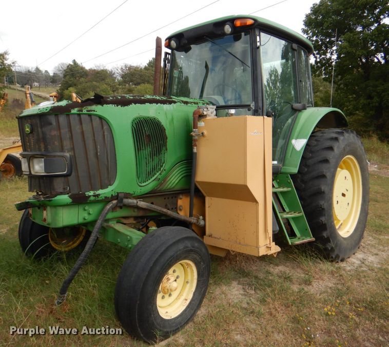 image for item IR9175 2003 John Deere 6615  tractor