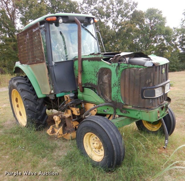 image for item IR9175 2003 John Deere 6615  tractor