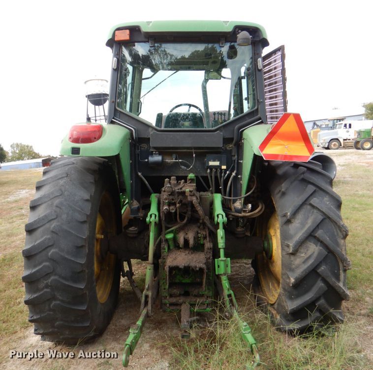 image for item IR9175 2003 John Deere 6615  tractor