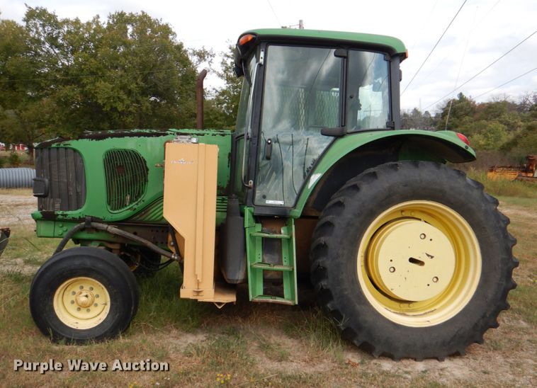 image for item IR9175 2003 John Deere 6615  tractor