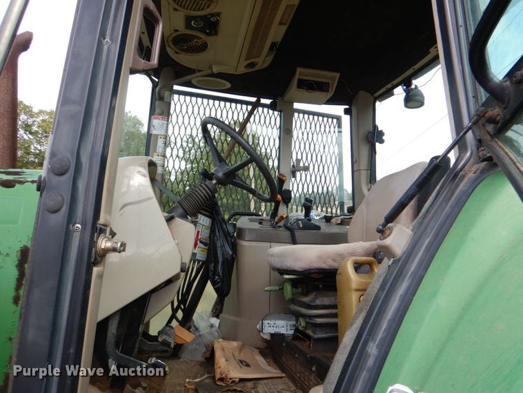 image for item IR9175 2003 John Deere 6615  tractor