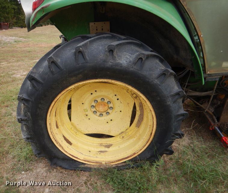 image for item IR9175 2003 John Deere 6615  tractor