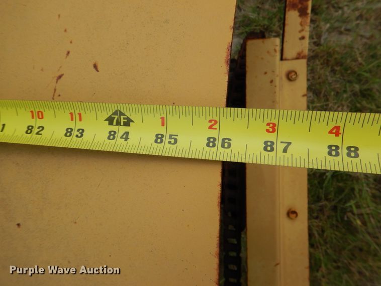 image for item IR9176 Rosco B7  broom