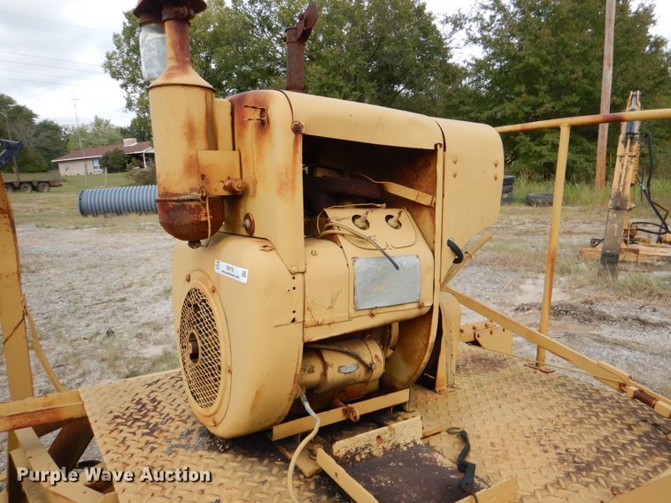 image for item IR9176 Rosco B7  broom