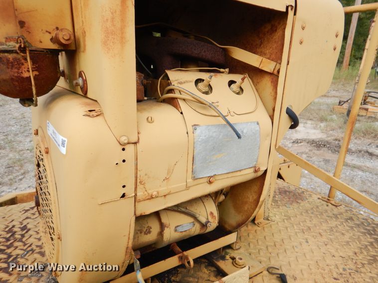 image for item IR9176 Rosco B7  broom