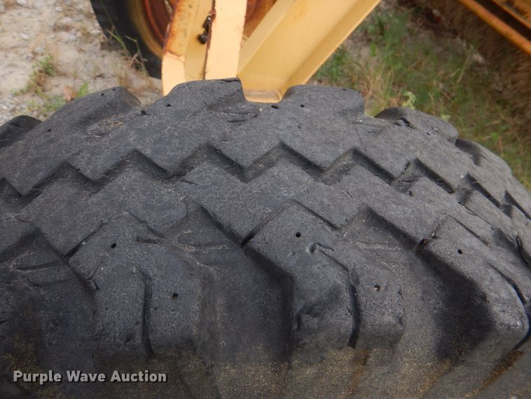 image for item IR9176 Rosco B7  broom