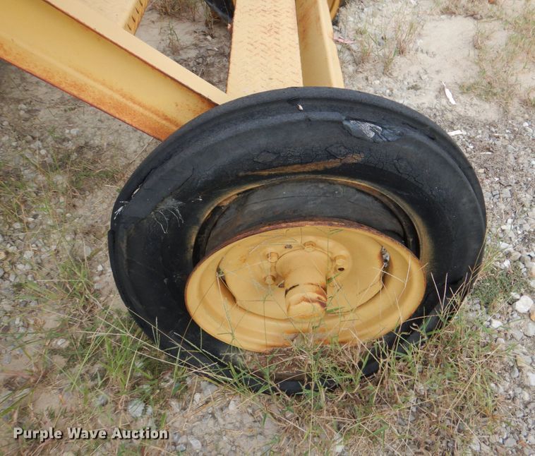 image for item IR9176 Rosco B7  broom