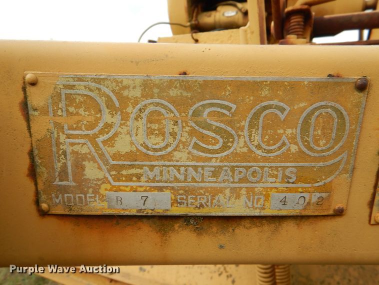 image for item IR9176 Rosco B7  broom