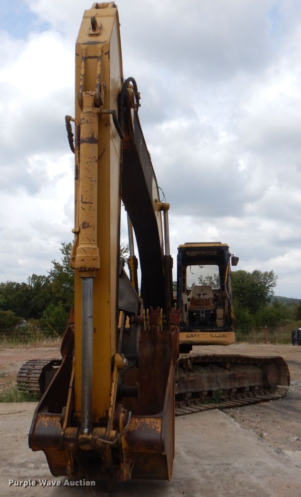 image for item IR9177 1995 Caterpillar 320L  excavator