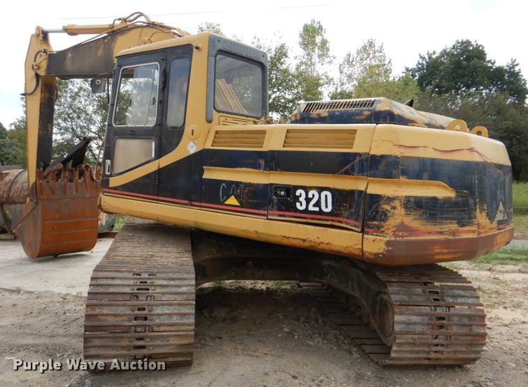 image for item IR9177 1995 Caterpillar 320L  excavator