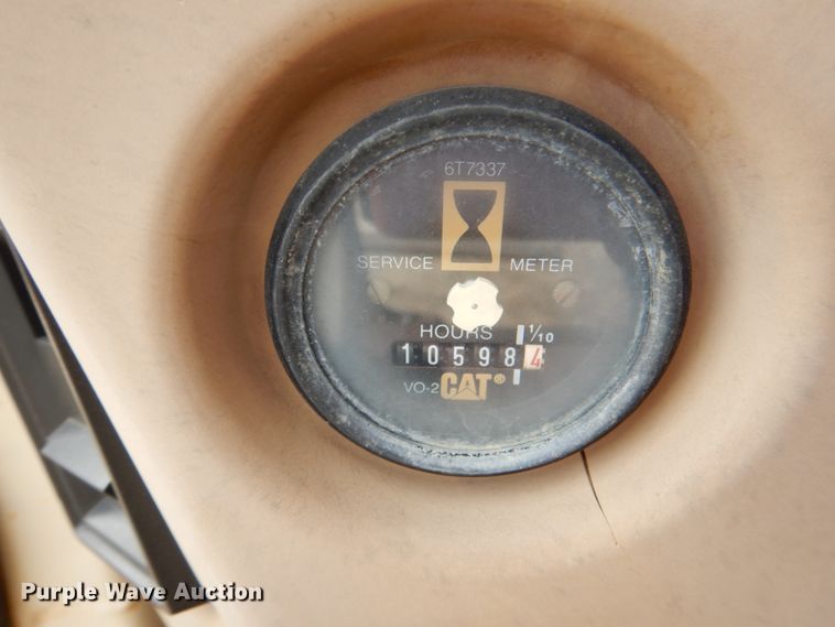 image for item IR9177 1995 Caterpillar 320L  excavator