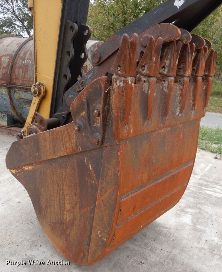 image for item IR9177 1995 Caterpillar 320L  excavator