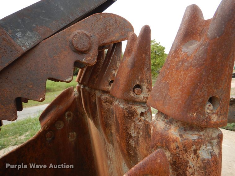 image for item IR9177 1995 Caterpillar 320L  excavator