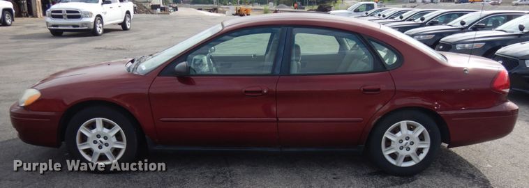 image for item JQ9233 2007 Ford Taurus