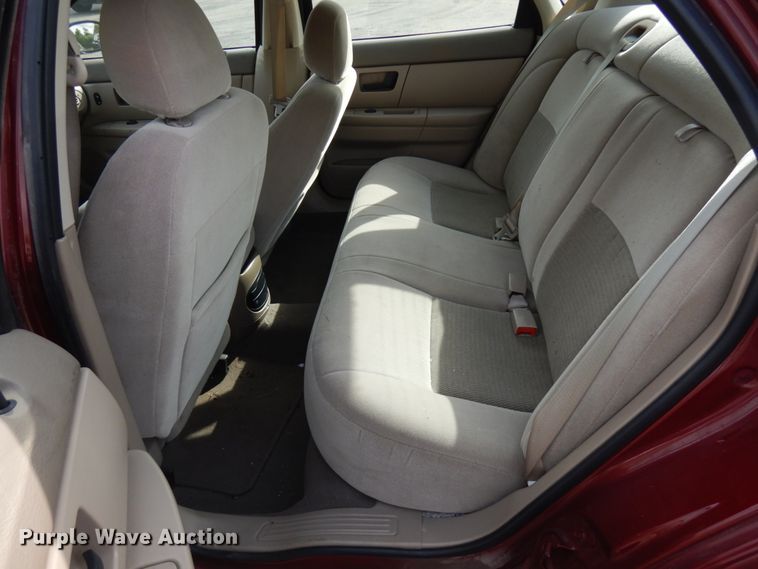 image for item JQ9233 2007 Ford Taurus