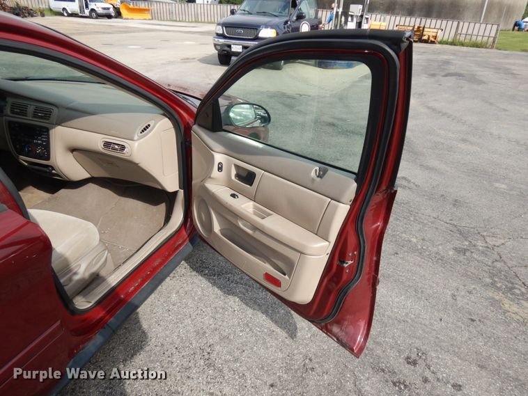 image for item JQ9233 2007 Ford Taurus