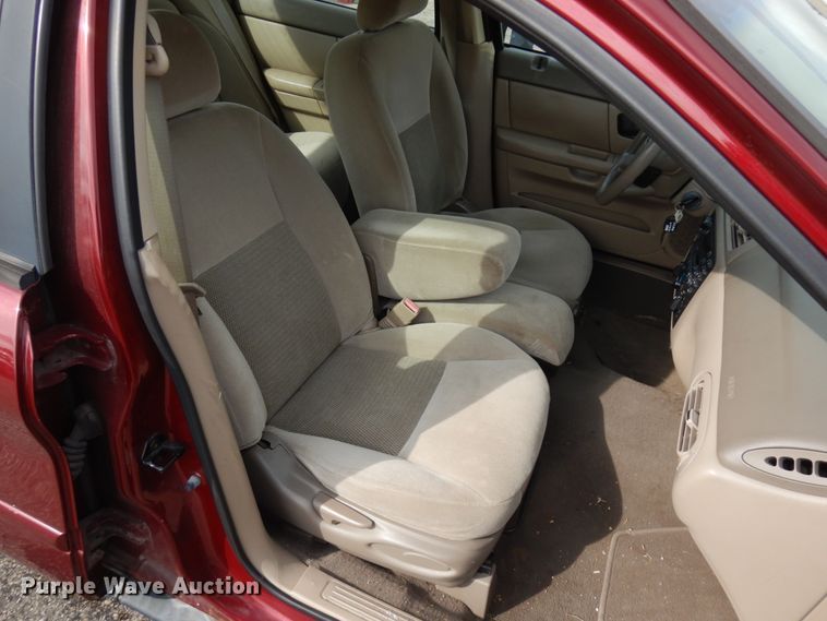 image for item JQ9233 2007 Ford Taurus