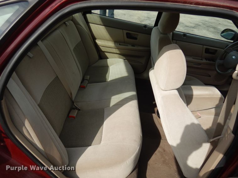 image for item JQ9233 2007 Ford Taurus