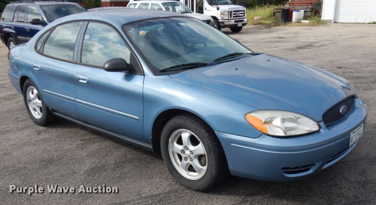 image for item JQ9234 2006 Ford Taurus