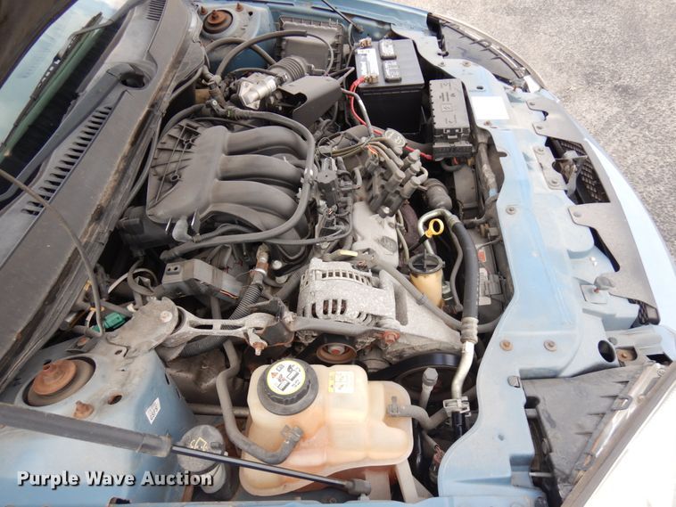 image for item JQ9234 2006 Ford Taurus