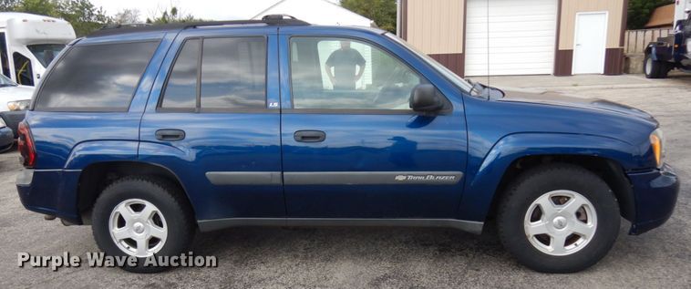 image for item JQ9235 2003 Chevrolet Trail Blazer  SUV