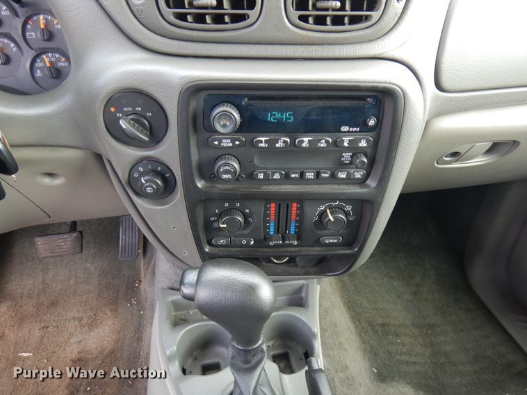 image for item JQ9235 2003 Chevrolet Trail Blazer  SUV