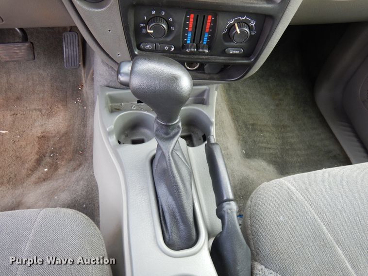 image for item JQ9235 2003 Chevrolet Trail Blazer  SUV