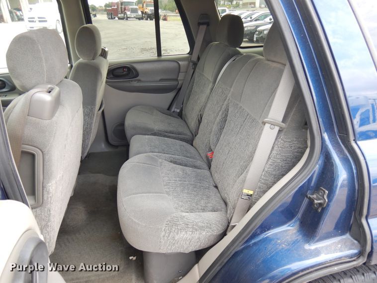 image for item JQ9235 2003 Chevrolet Trail Blazer  SUV