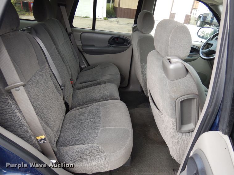 image for item JQ9235 2003 Chevrolet Trail Blazer  SUV