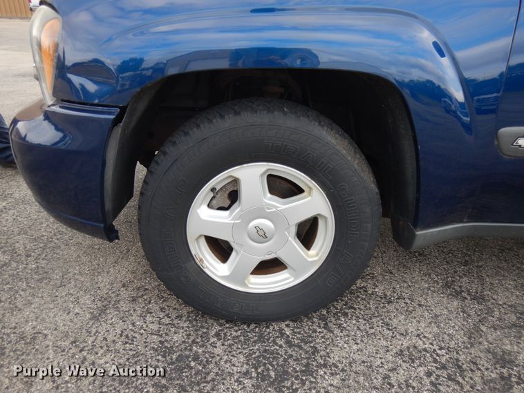 image for item JQ9235 2003 Chevrolet Trail Blazer  SUV