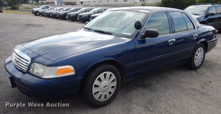 image for item JQ9236 2006 Ford Crown Victoria Police Interceptor
