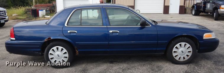image for item JQ9236 2006 Ford Crown Victoria Police Interceptor
