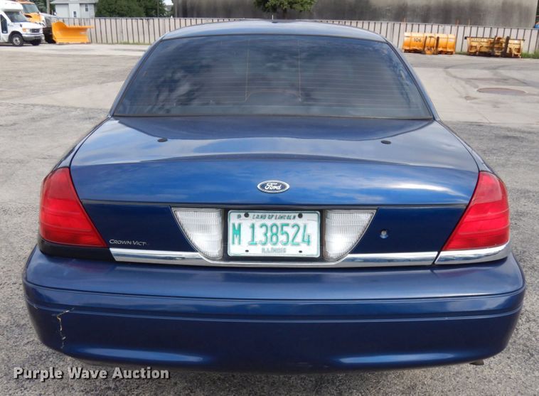image for item JQ9236 2006 Ford Crown Victoria Police Interceptor