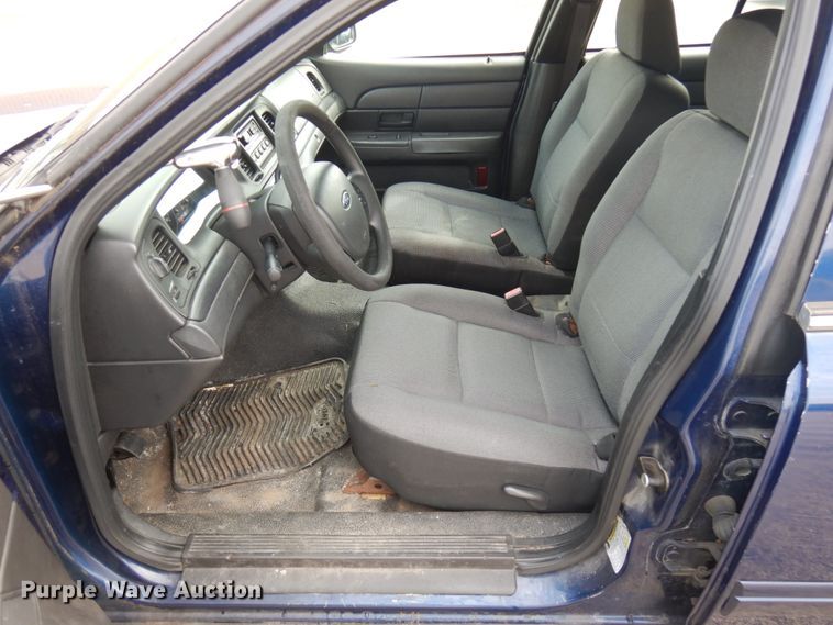image for item JQ9236 2006 Ford Crown Victoria Police Interceptor