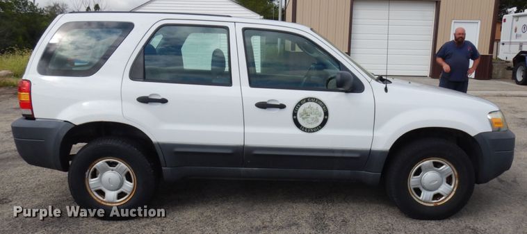 image for item JQ9237 2006 Ford Escape  SUV
