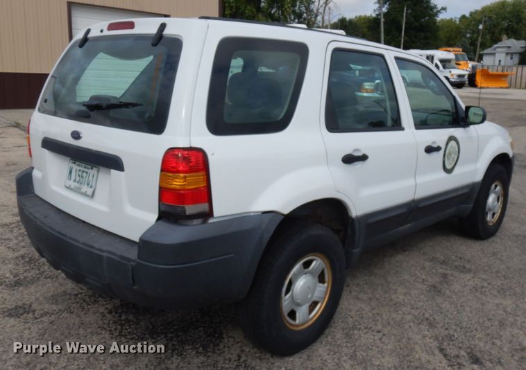 image for item JQ9237 2006 Ford Escape  SUV