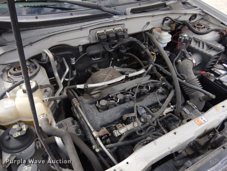 image for item JQ9237 2006 Ford Escape  SUV