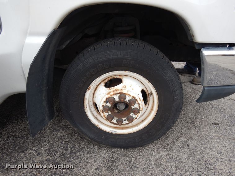 image for item JQ9238 2008 Ford E450  shuttle bus