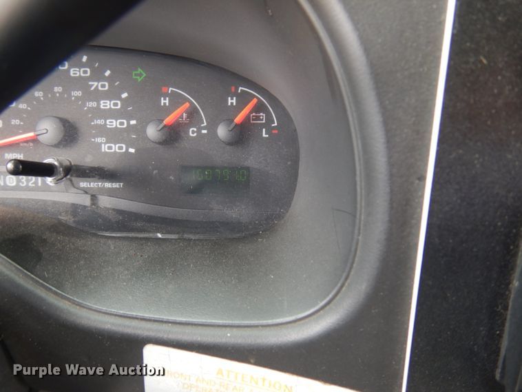 image for item JQ9240 2007 Ford E350  shuttle bus