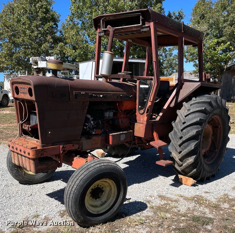 image for item JQ9513 David Brown 1210  tractor