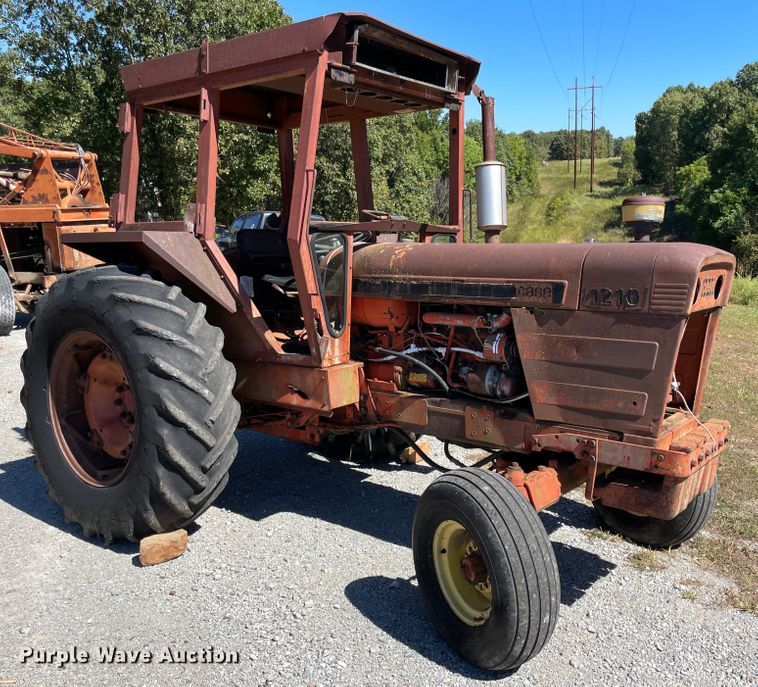image for item JQ9513 David Brown 1210  tractor