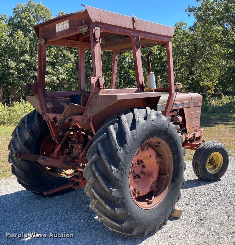 image for item JQ9513 David Brown 1210  tractor