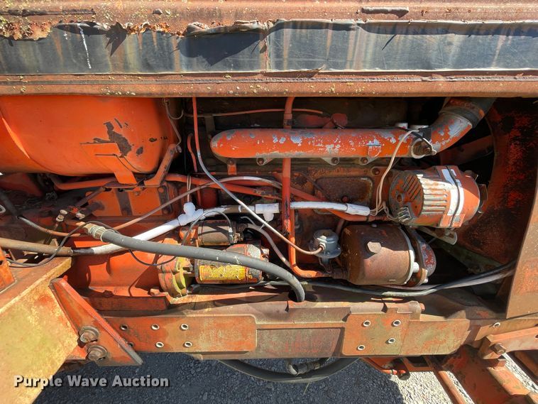 image for item JQ9513 David Brown 1210  tractor