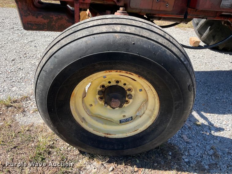 image for item JQ9513 David Brown 1210  tractor