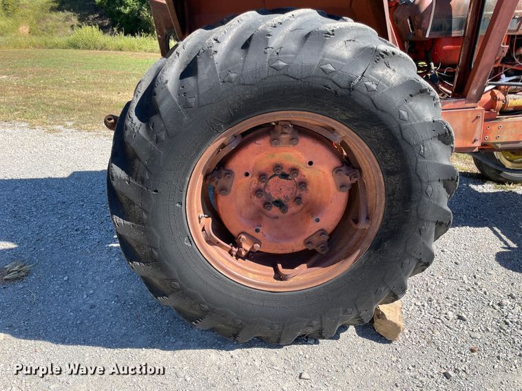 image for item JQ9513 David Brown 1210  tractor