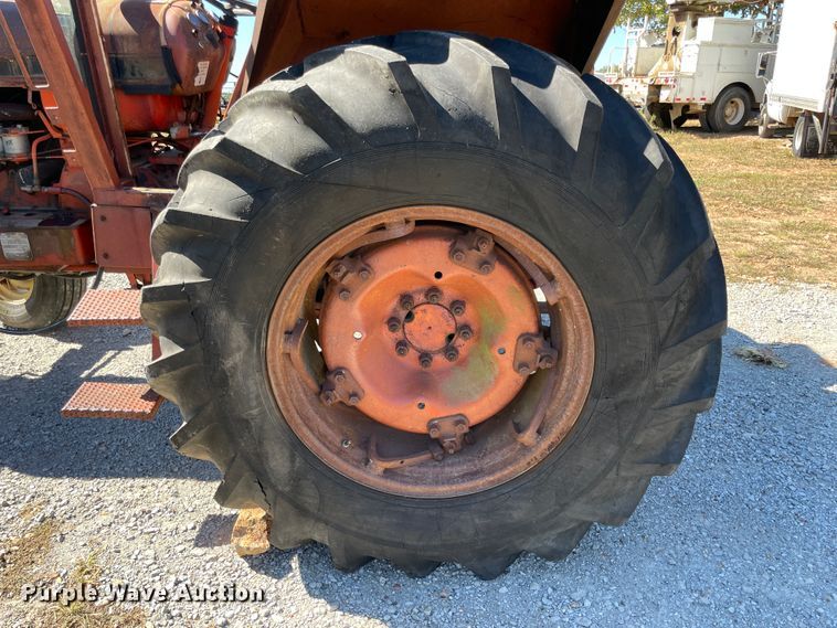 image for item JQ9513 David Brown 1210  tractor